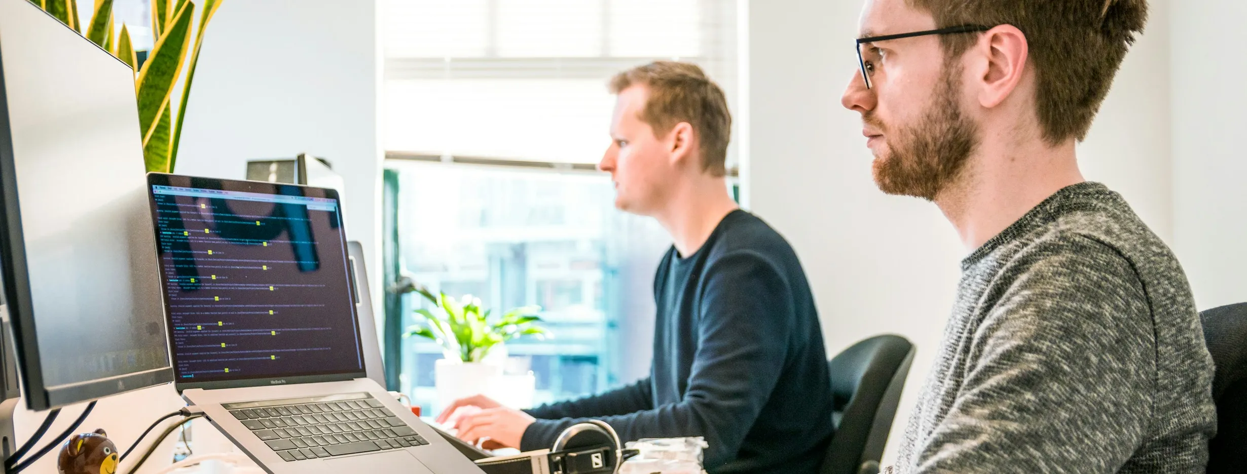 AI & Software Development for UK Businesses – KenStack Technologies